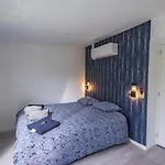 Daire Capsule Ocean 2 Chambres- Billard - Jacuzzi - Netflix