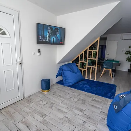 Appartement Capsule Océan 2 Chambres- Billard - Jacuzzi - Netflix