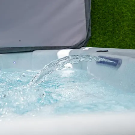 Daire Capsule Ocean 2 Chambres- Billard - Jacuzzi - Netflix