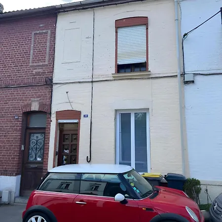 Capsule Ocean 2 Chambres- Billard - Jacuzzi - Netflix Valenciennes