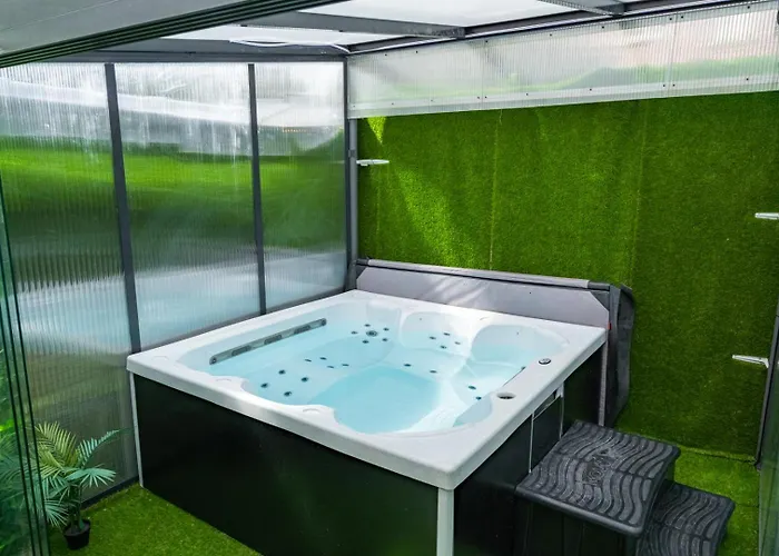 Capsule Ocean 2 Chambres- Billard - Jacuzzi - Netflix Daire *