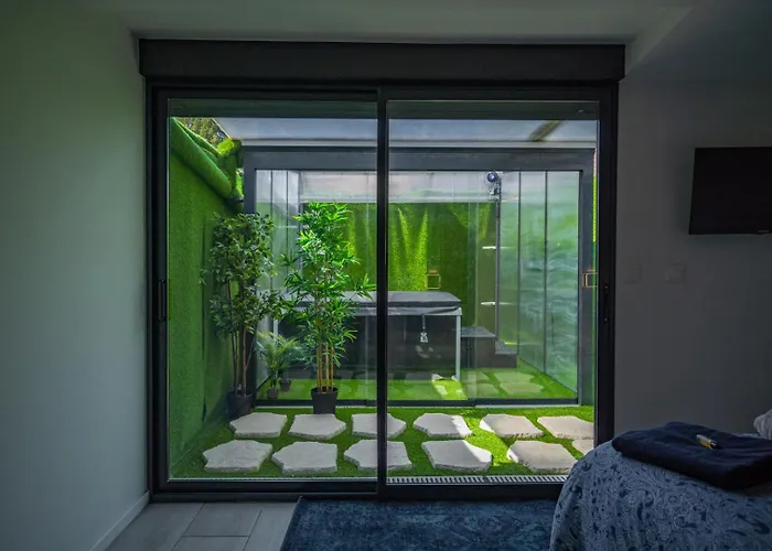 Capsule Ocean 2 Chambres- Billard - Jacuzzi - Netflix Valenciennes