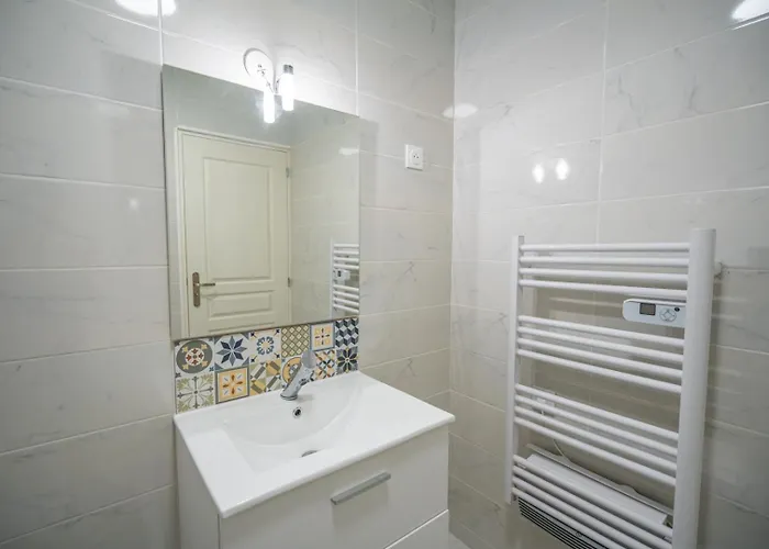 Capsule Océan 2 Chambres- Billard - Jacuzzi - Netflix Valenciennes