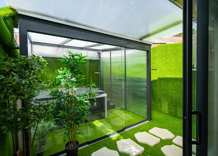 Daire Capsule Ocean 2 Chambres- Billard - Jacuzzi - Netflix