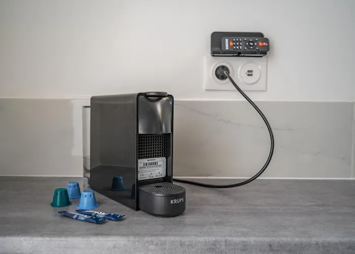 Capsule Ocean 2 Chambres- Billard - Jacuzzi - Netflix * Valenciennes