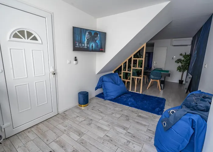 Appartement Capsule Océan 2 Chambres- Billard - Jacuzzi - Netflix