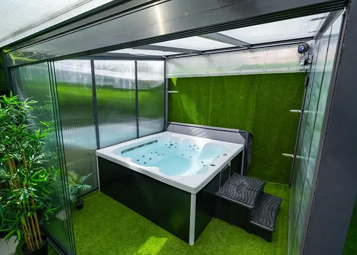 Capsule Océan 2 Chambres- Billard - Jacuzzi - Netflix
