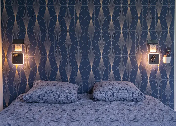 Daire Capsule Ocean 2 Chambres- Billard - Jacuzzi - Netflix *